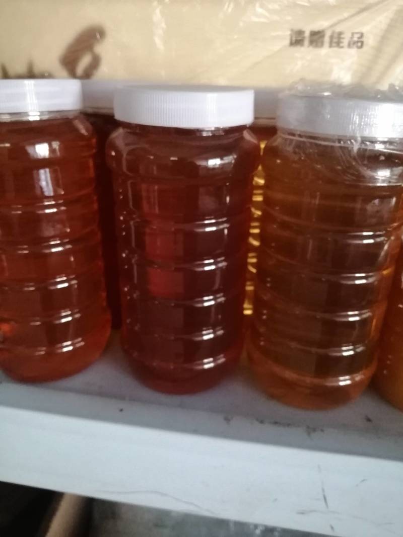 新鲜蜂蜜蜂农自产百花蜜甜蜜可口，健康美味！支持批发零售