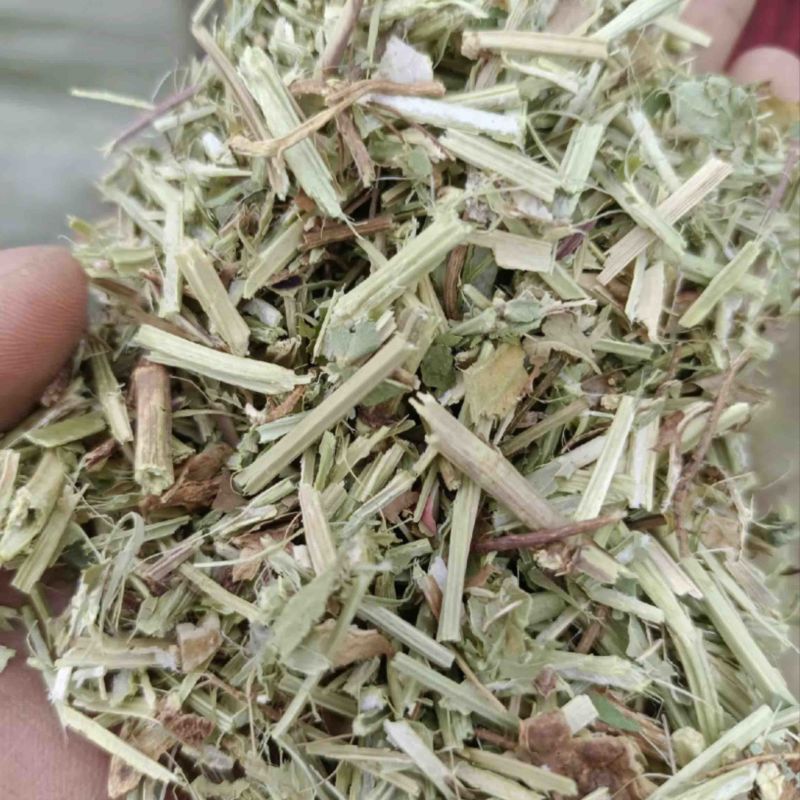 花生秧草段，牛草，羊草，马草，驴草等草料