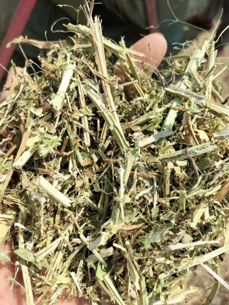 花生秧草段，牛草，羊草，马草，驴草等草料