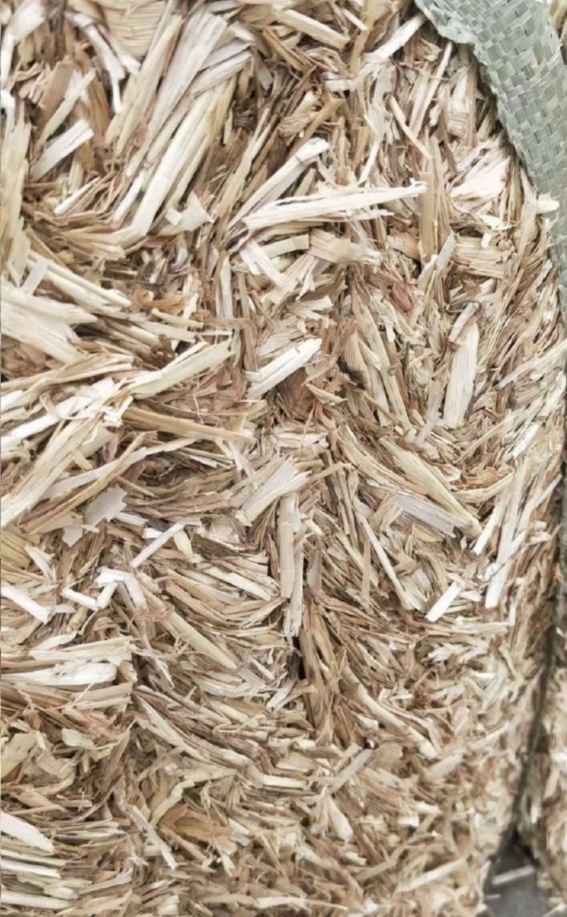 常年出售小麦秸秆，二次加工包块，牛草
