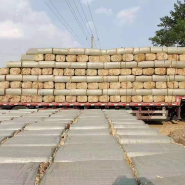 小麦秸秆，大方捆，圆捆，二次加工包块