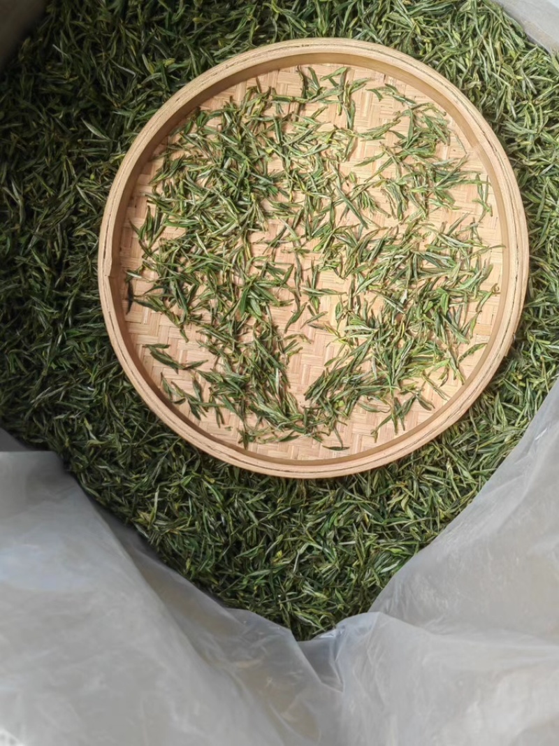 推荐安徽黄山毛峰绿茶，产地直发价优，保质欢迎