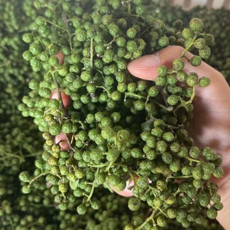 云南青花椒鲜花椒干花椒大量供应，诚信经营