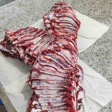 国产纯干肋条肉,不带牛腩,冰鲜排酸纯干货。