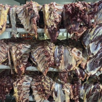 驼峰黄牛肉整牛批发，16分体粗修，不注水，排酸8小时