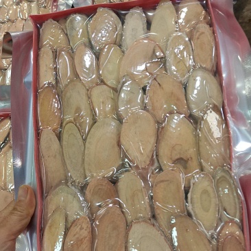 车革阿里各种中药材，名贵药材，冷背药材，做中药，我们只做