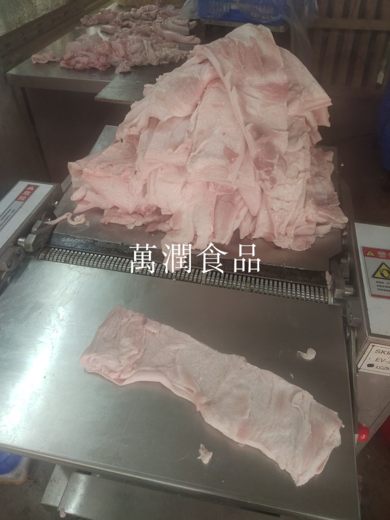 青猪去皮肥膘鲜冻货，颜色好，纯干精修肥肉