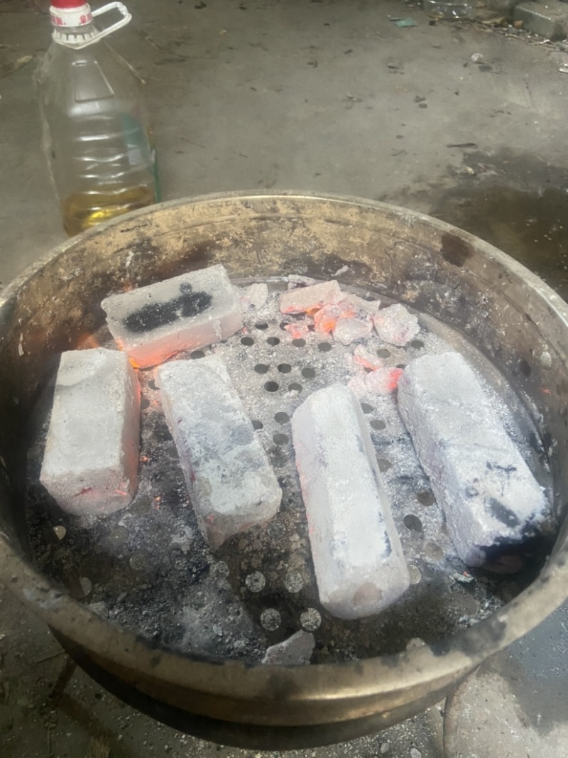 果木炭苹果木中高温滴油不起火厂家直发需要的联系我