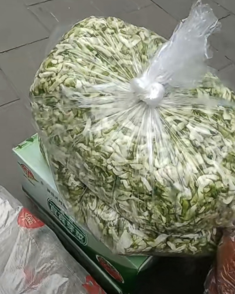 重庆涪陵榨菜批发价格新鲜榨菜丝鲜榨菜片冲辣菜盐渍榨菜