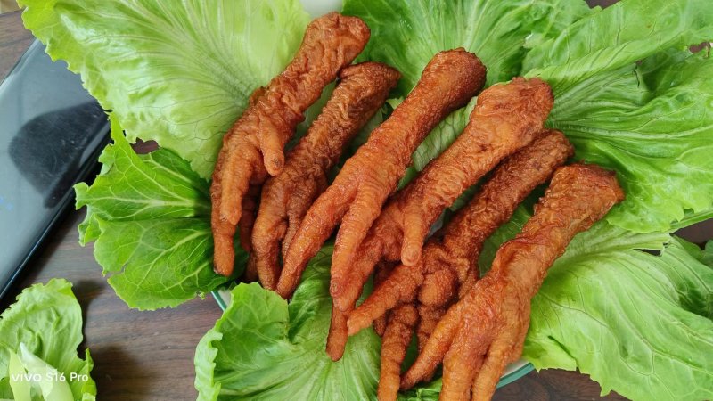 精品虎皮鸡爪，熟食品放心品质，欢迎进店咨询下单