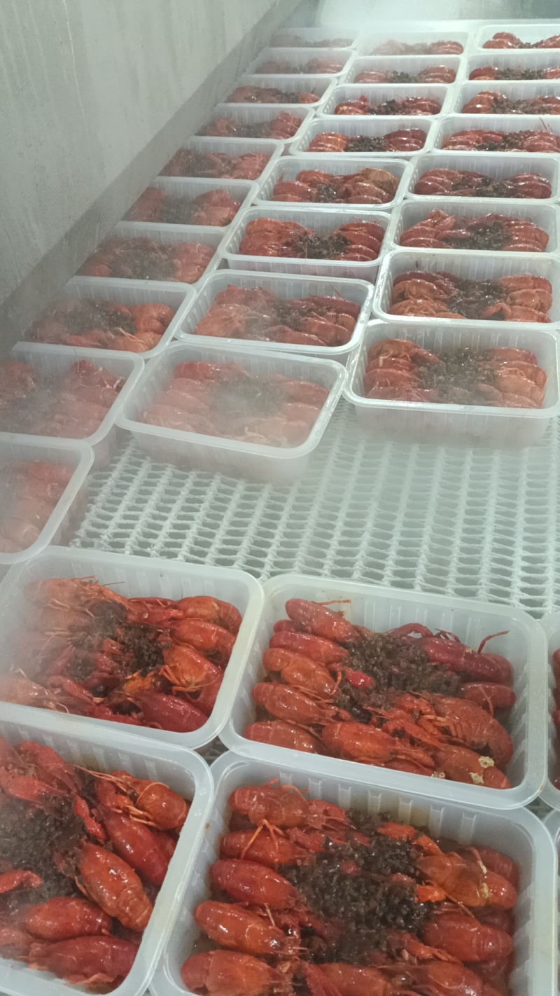 345新宏麻辣龙虾，600克/袋。