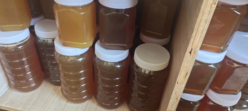 云南野生土蜂蜜，批发一件代发皆可欢迎致电