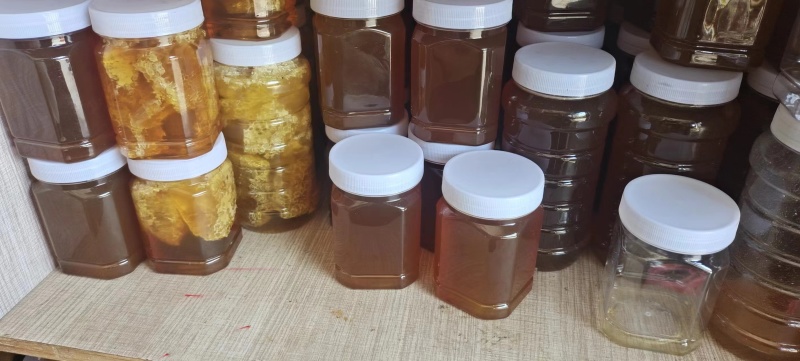 云南野生土蜂蜜，批发一件代发皆可欢迎致电