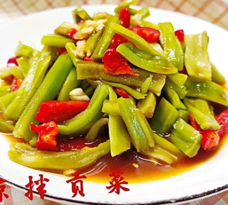 贡菜干贡菜颗粒贡菜段三到四厘米，贡菜段十厘米