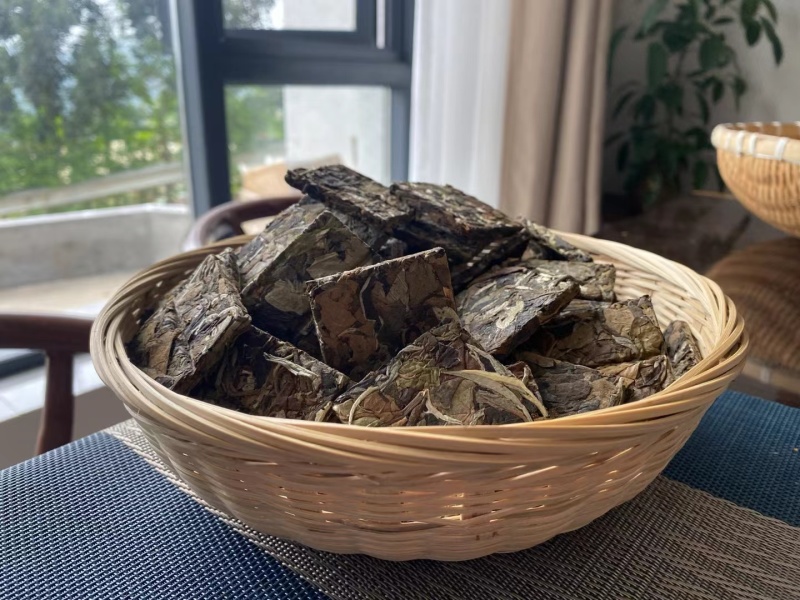 古树白茶小方块