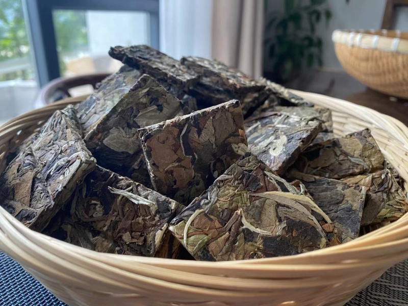 古树白茶小方块
