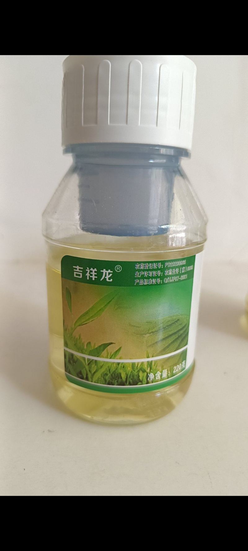 草胺草甘膦可用于非耕地防除各种杂草对根深杂草特别有效。