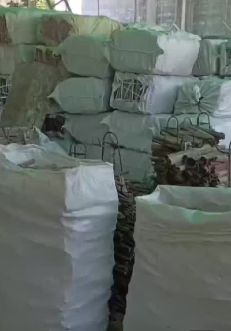 【优选】广西桂皮中通大通桂碎水洗厚肉桂皮药食同源