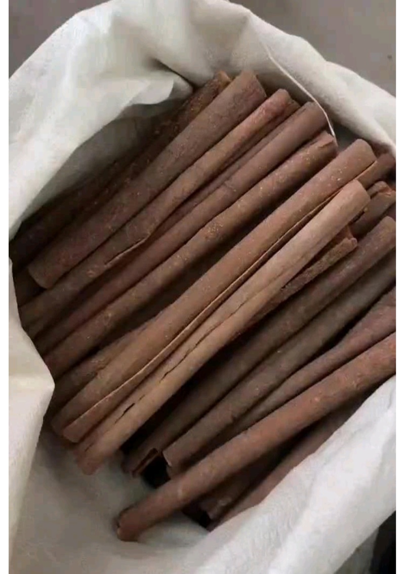 【优选】广西桂皮中通大通桂碎水洗厚肉桂皮药食同源
