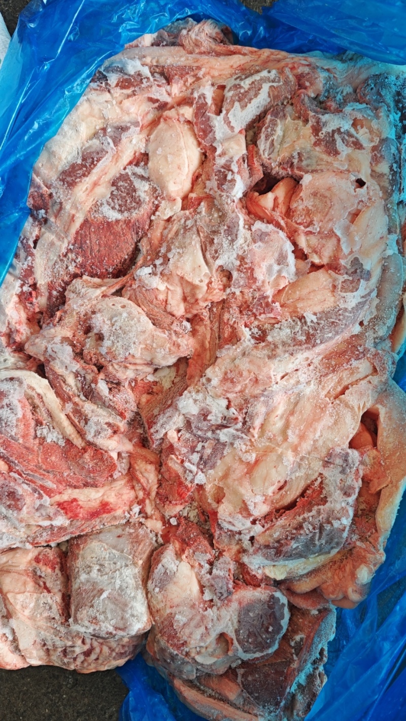 母猪倒四六碎肉，五五碎肉，长期生产，供应稳定