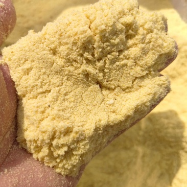 膨化玉米粉貂、狗、狐狸、水产料**