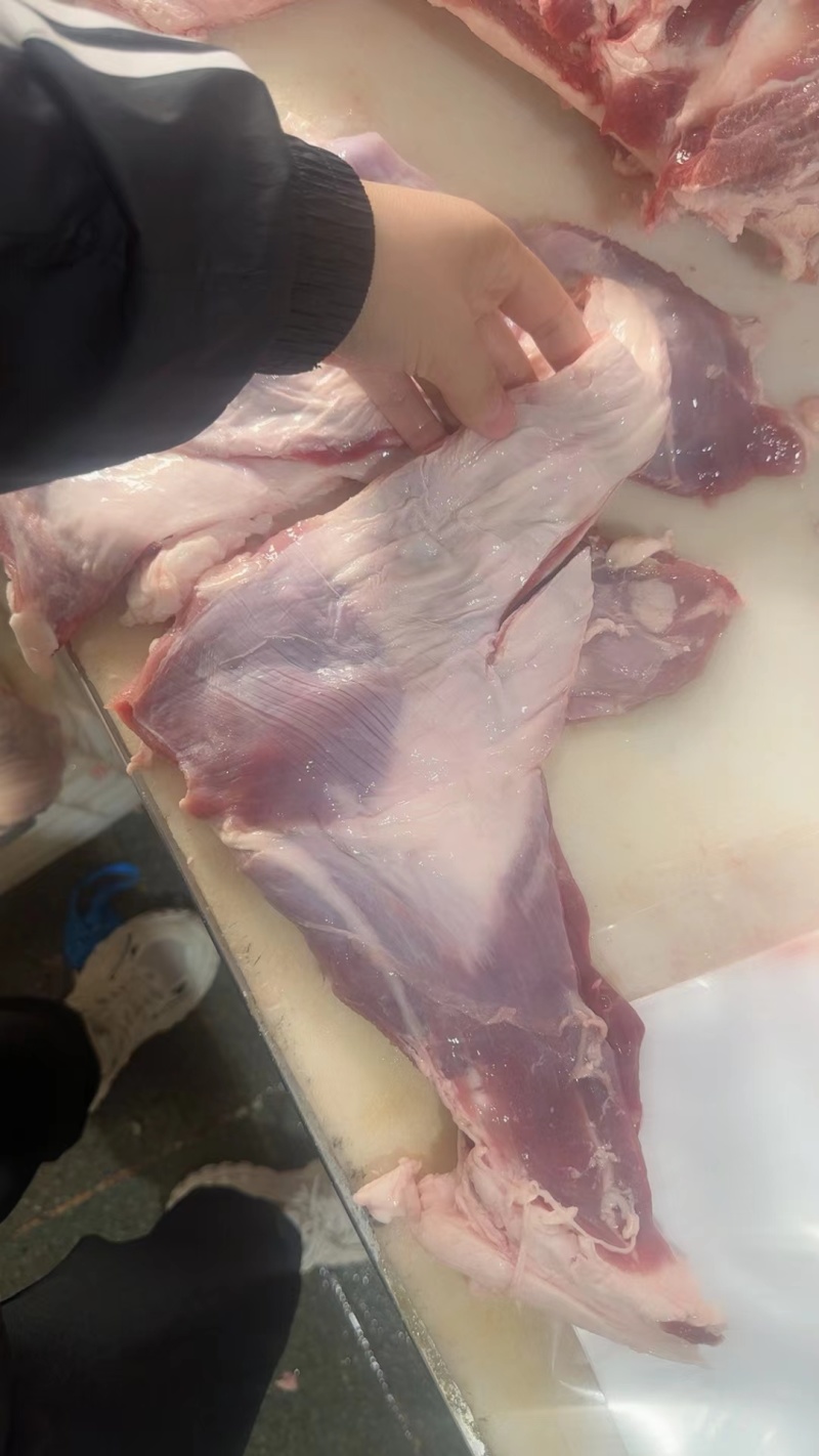 羊腩肉，纯干货精修不肥，货源稳定，适合卤炖都好用，价格低