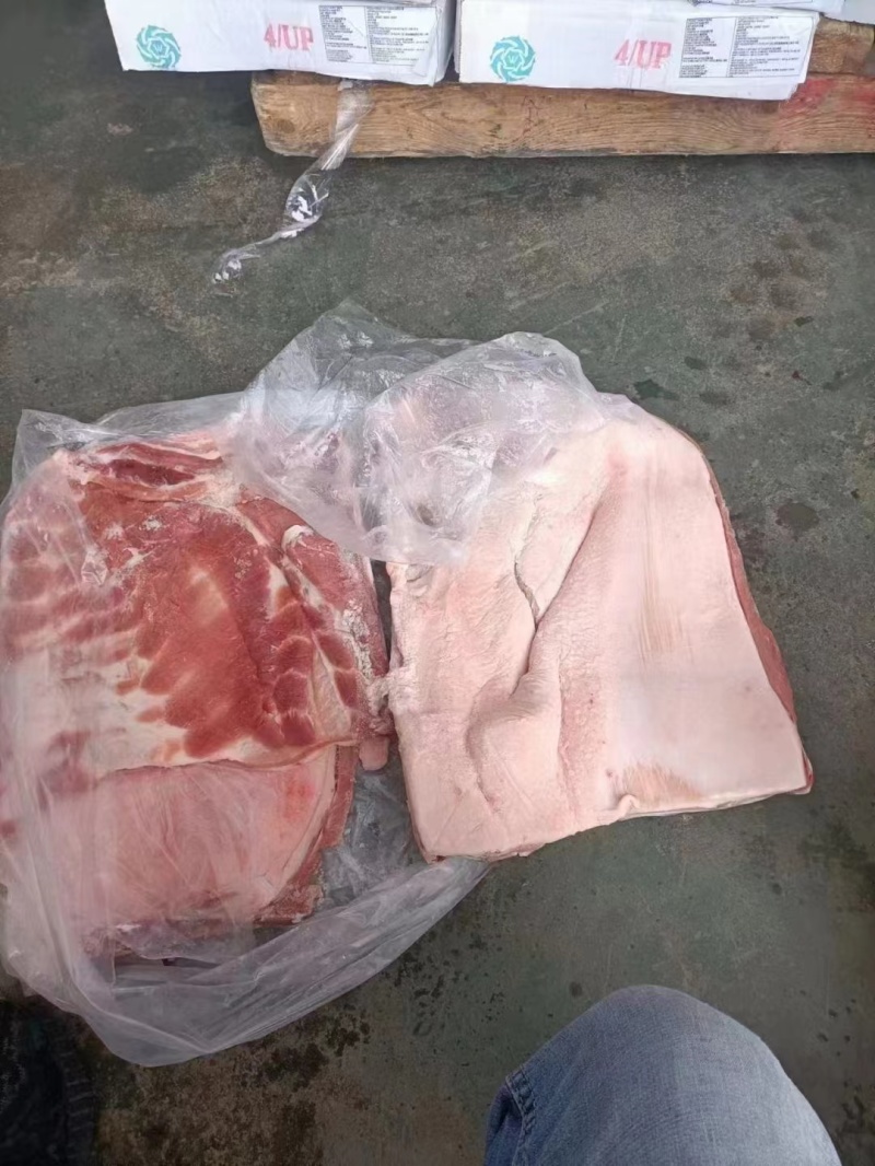 公司销售猪副产品，五花肉，厂家直销，长期供应欢迎各位老板光临