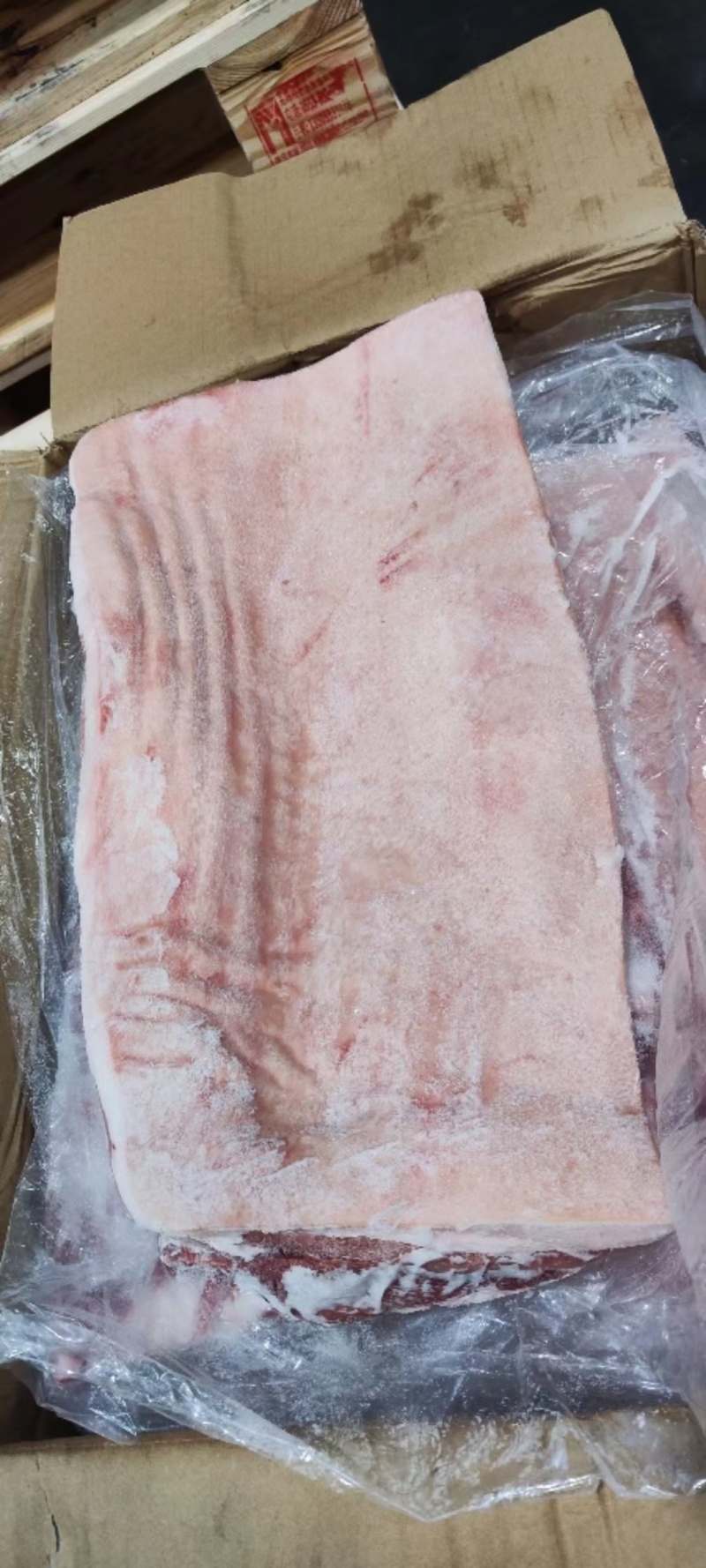 公司销售猪副产品，五花肉，厂家直销，长期供应欢迎各位老板光临