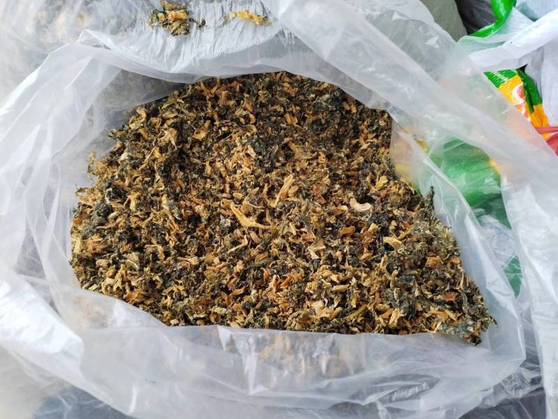 A正宗江西客家梅干菜，干净无沙，需要的老板可以联系我。