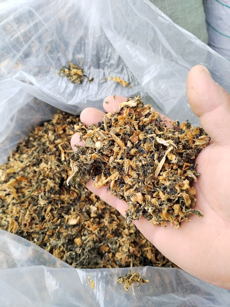 A正宗江西客家梅干菜，干净无沙，需要的老板可以联系我。