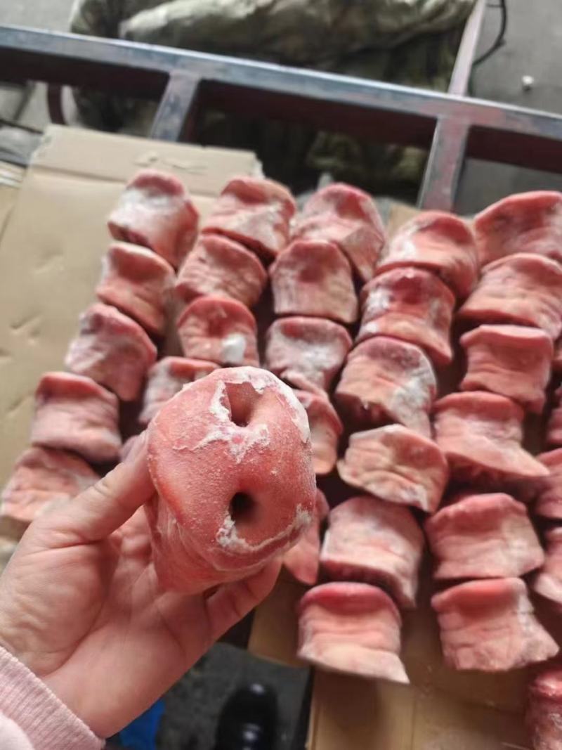带骨猪鼻子