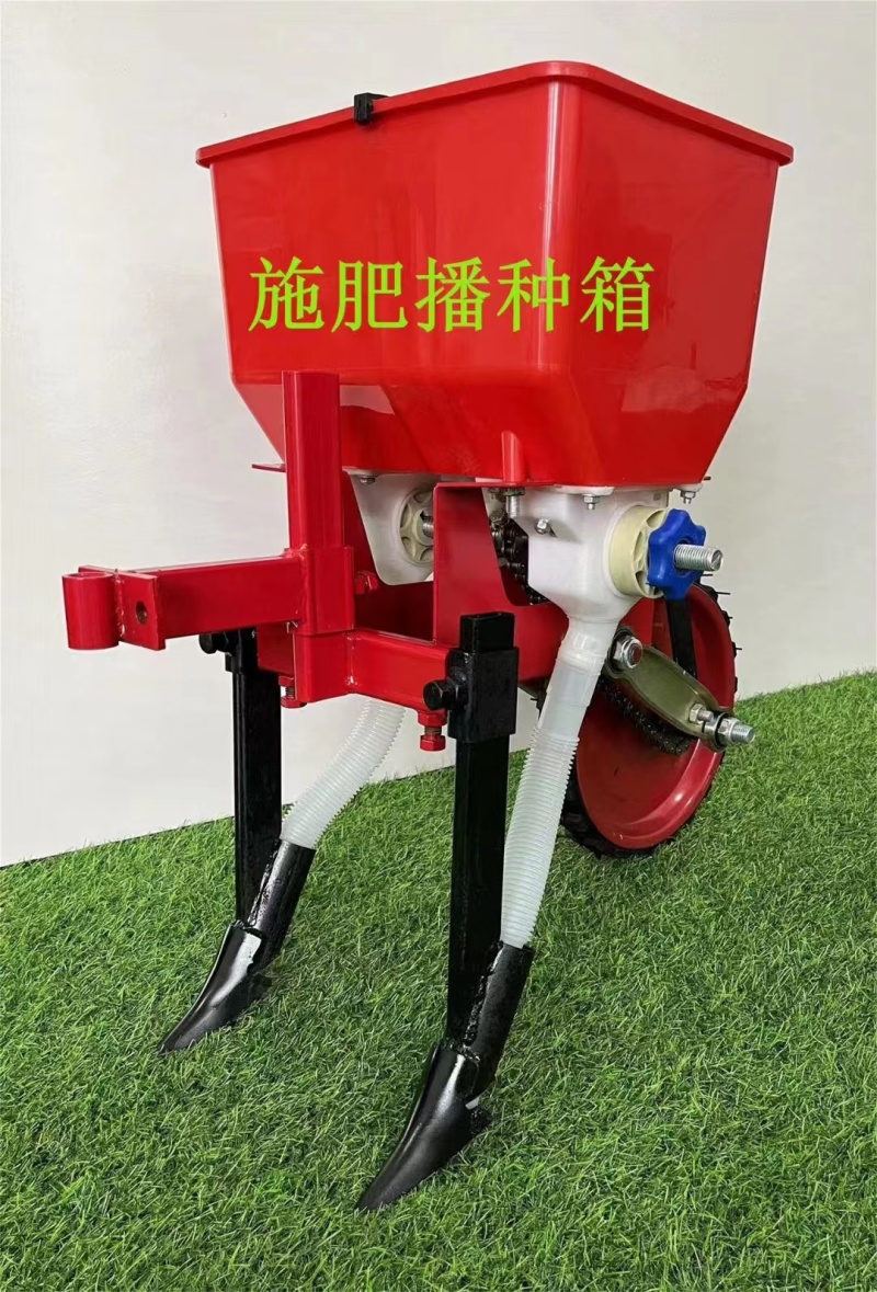 链轨式多功能微耕机犁地开沟一机多用汽油柴油动力高效率