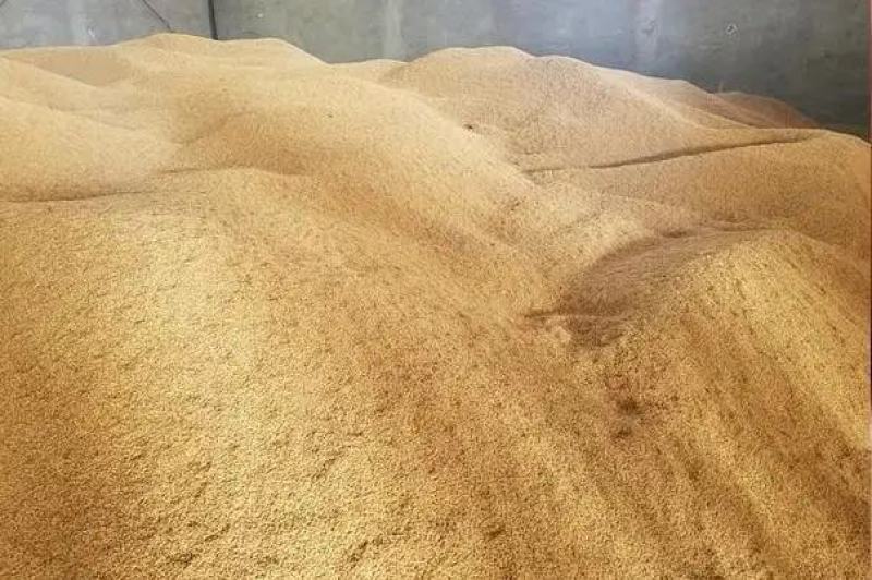大量采购，销售储备粮（国家粮食储备库稻谷）以及水稻