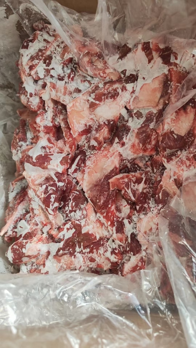 羔羊月牙骨块，块大新鲜带肉率也是可以啊！补钙圣器骨折价！