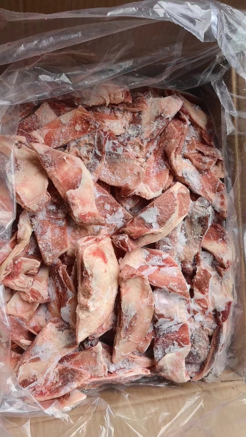 羔羊月牙骨块，块大新鲜带肉率也是可以啊！补钙圣器骨折价！