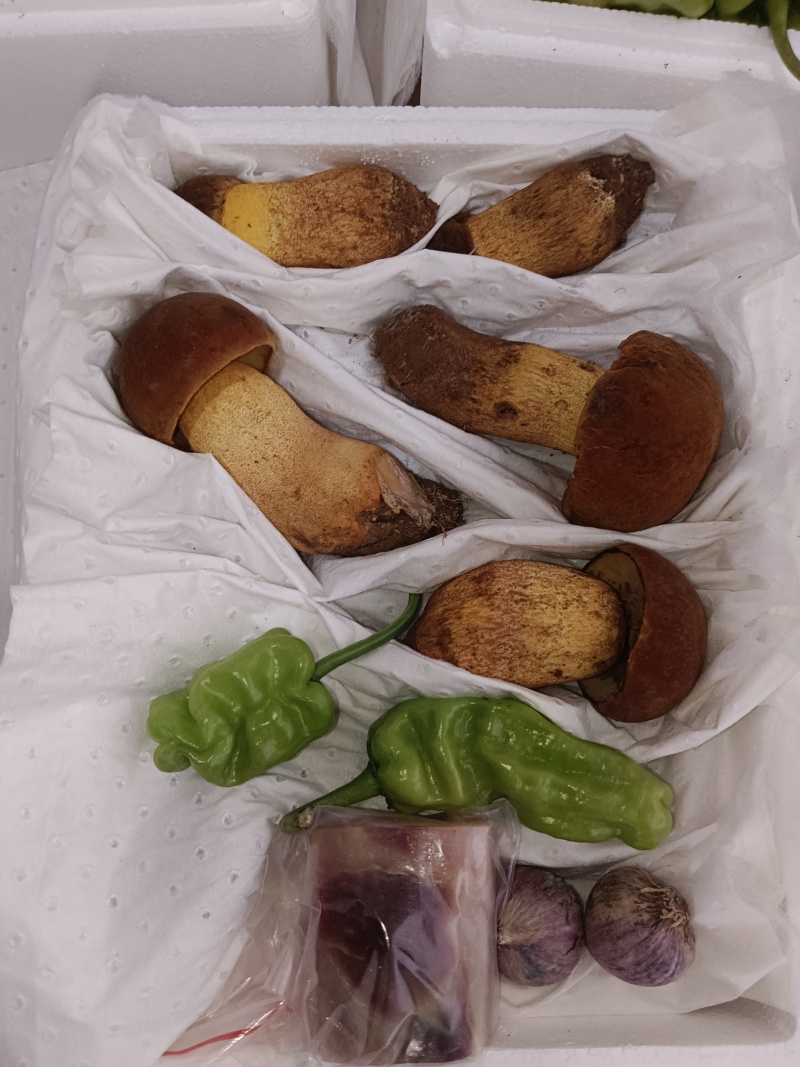 黄濑头：大自然的馈赠，舌尖上的美味。现采现发！