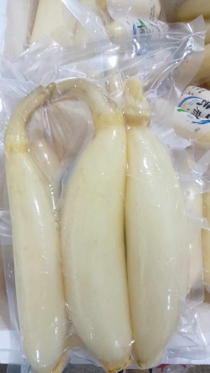 水果藕大量供应，生吃脆甜，入口无渣，当天采摘发货。