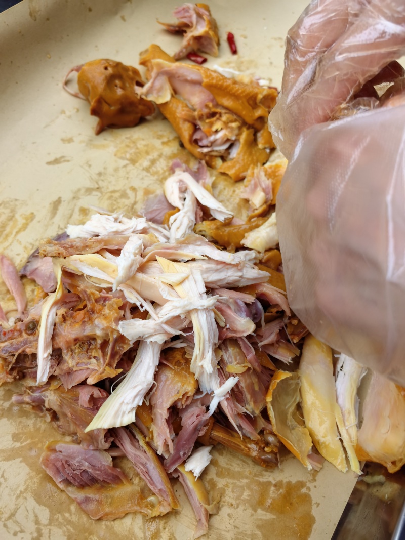 麻椒鸡下酒菜四川特产椒麻鸡整只开袋即食老母鸡熟食特色卤味