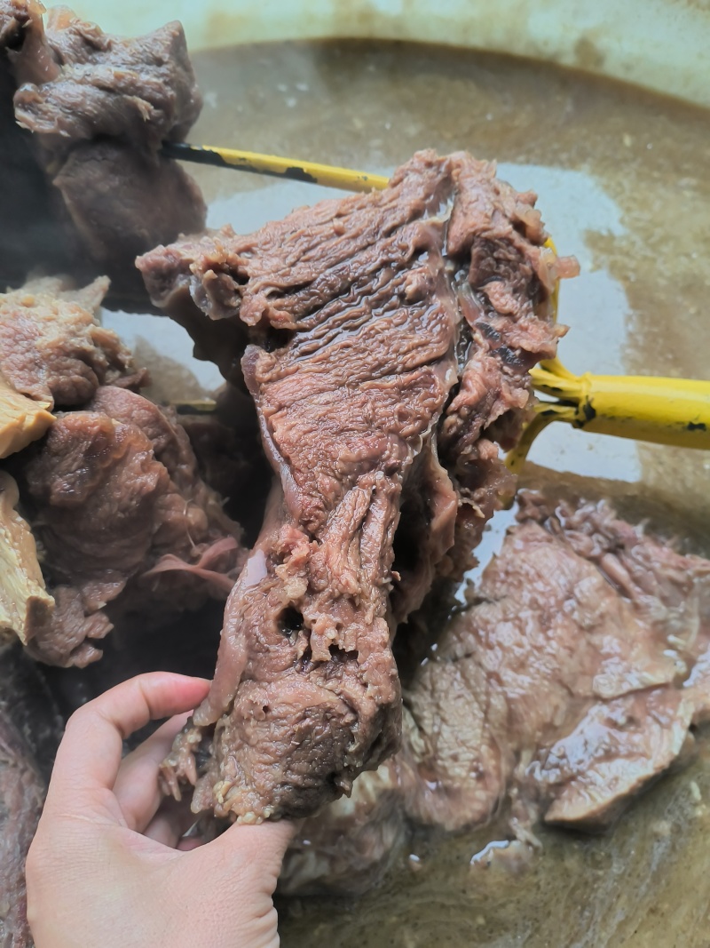 原味熟牛肉源头工厂长期供应酱牛肉现货实拍价格上调
