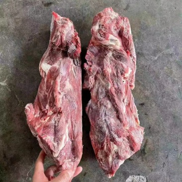 牛脖骨，满肉牛脖骨，量大质优价格优惠欢迎咨询采购
