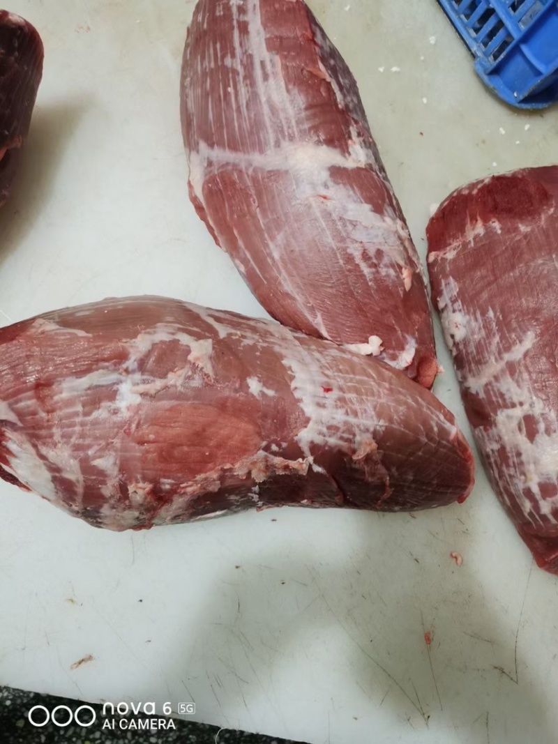 小黄瓜条，国产公牛，纯干冰鲜排酸，去油保膜，肉质鲜嫩