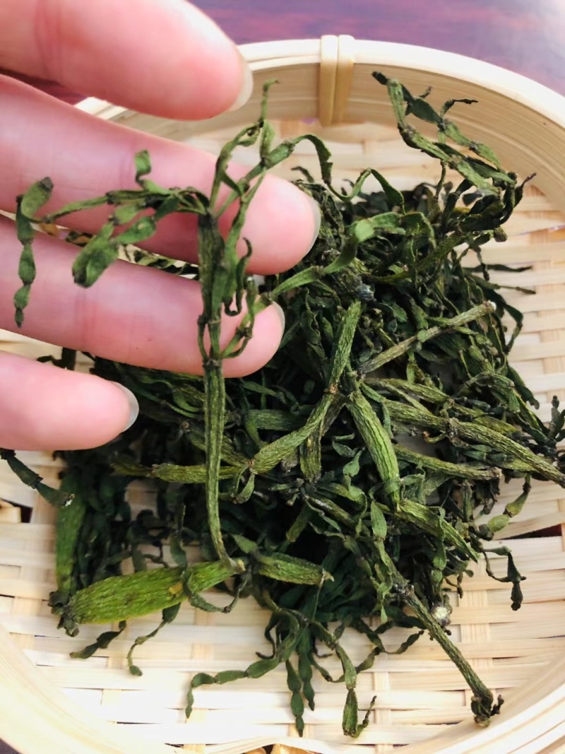 榭寄生细螃蟹脚，榭寄生宽螃蟹脚，茶树螃蟹脚。