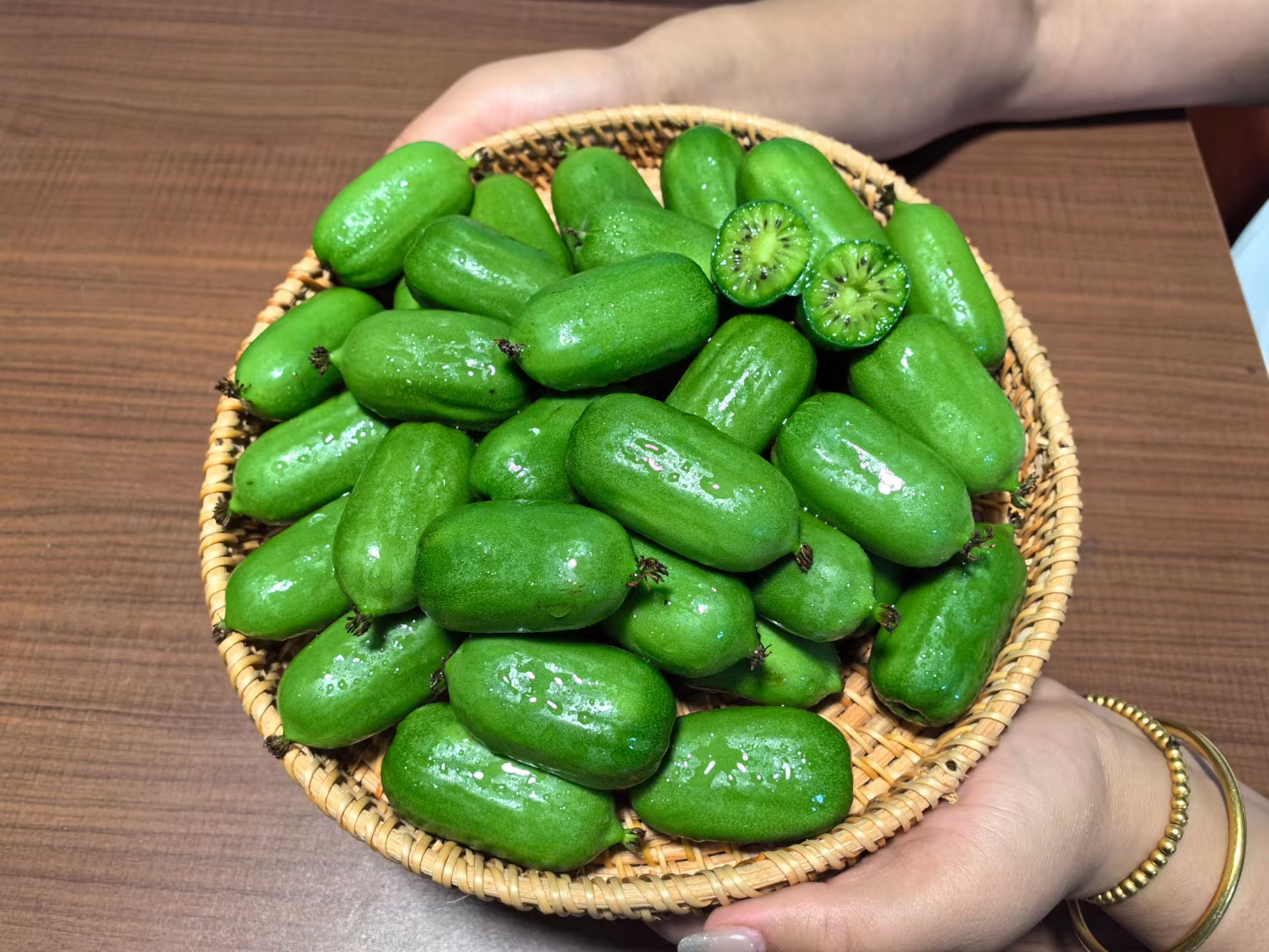 软枣猕猴桃营养成分对比图表