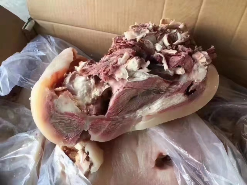 熟牛头，厂家直销，长期供应，量大从优，欢迎各位老板光临。
