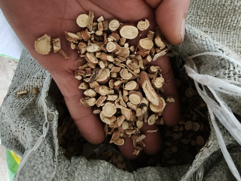 甘草片，高含量，无硫，自然晾晒风干，产地直发