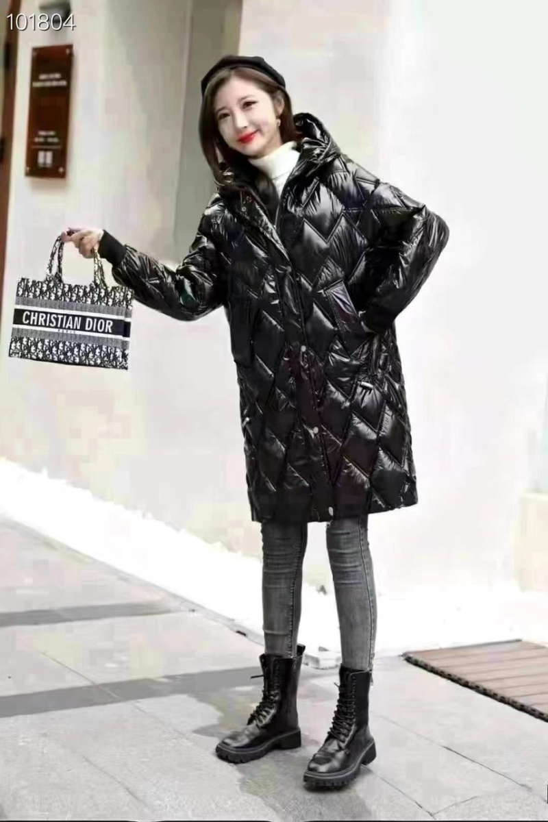 29.99清货，女士亮皮款棉服600件左右