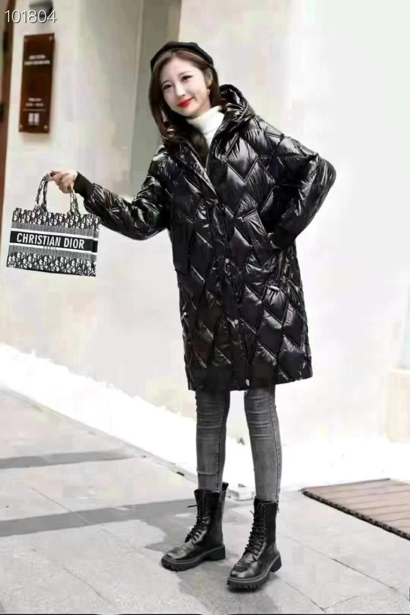 29.99清货，女士亮皮款棉服600件左右