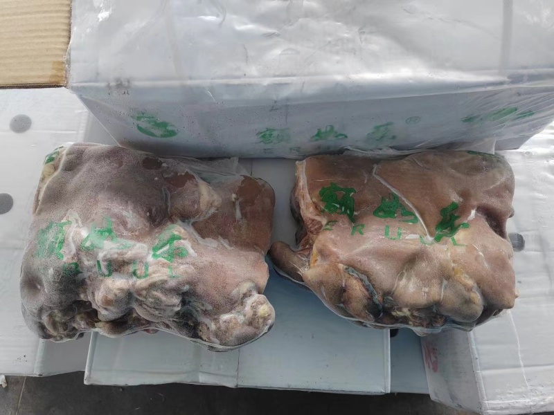 蒙古八成熟精修带皮羊肉(精修去肥油，出称率高)