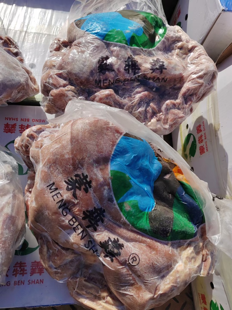 蒙古八成熟精修带皮羊肉(精修去肥油，出称率高)