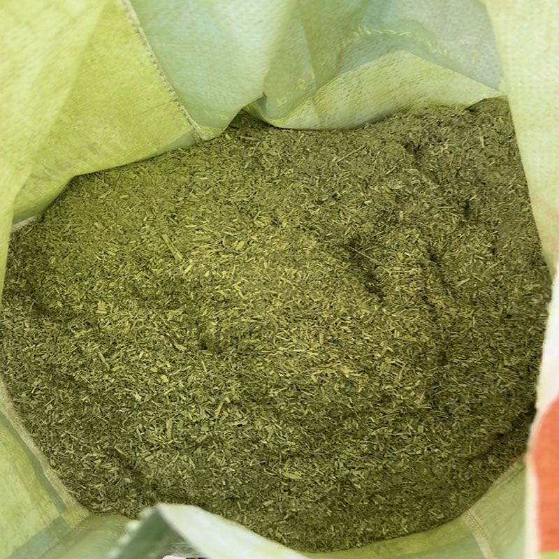 苜蓿草粉育肥猪牛羊马驴羊驼鸡鸭鹅鸵鸟家禽饲草料厂家批发